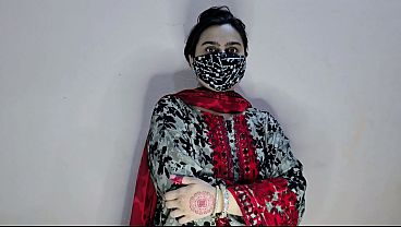 College girlfriend Ko Khana khila kar Ghar lakar chod dia hard fast fuck big round ass Hindi Dirty talk